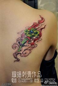 pozadinska boja poželjan uzorak tetovaža