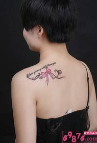 modna ženska lepo videti lok tattoo slikovna slika