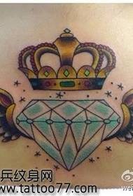 Back fashion klassiek diamant vleugel kroon tattoo patroon