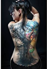 European and American women's back sexy and beautiful big tree tattoo picture