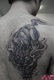 Gambar tangkorak hideung bodas totem gambar tukang tato