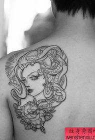Tattoo show, recommend a back Medusa tattoo