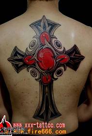 Patrón de tatuaje de cruz rubia de alma de asasino
