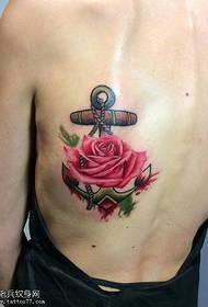Γυναίκα πίσω χρώμα άγκυρα αυξήθηκε τατουάζ εικόνα τατουάζ που μοιράζονται με τατουάζ