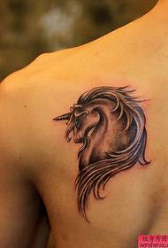 Zojambulajambula za tattoo, pendekerani tattoo yakumbuyo ya unicorn