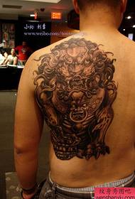 Male shoulders cool stone lion tattoo pattern