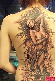 Pattern ng likod ng tattoo: isang sobrang klasikong kagandahang buong likod ng pattern ng tattoo ng sirena na kagandahan