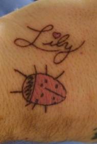 Warna tangan pola tato ladybug kartun
