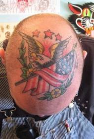 Глава цветно американско знаме с модел на татуировка на орли