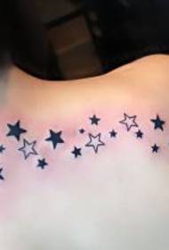 Girl's favorite back five-pointed star tattoo pattern