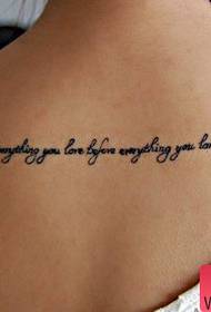 Kis friss nő vissza angol ábécé tetoválás működik