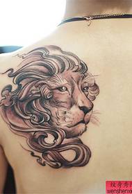 Tatoveringsshow, anbefaler en tatovering med en tilbage løve