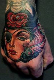 Hand kleur piraat meisje avatar tattoo patroon