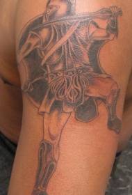 Cadro de tatuaxe guerreiro espartano marrón no ombreiro