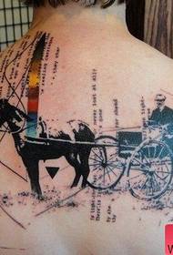 Posebna tetovaža kolica na leđima