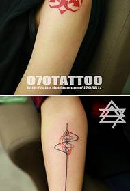 Tattoo შოუ, გაუზიარე მკლავის ფერის ტატულის ნიმუში
