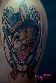 Dupla fegyvert nyomozó macska nagy kar tetoválás kép