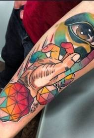 Nuwe skoolkleur hand- en ooggeometriese tatoeëringpatroon