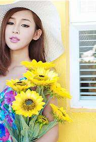 Temperament Sunshine Beauty Pure Floral Dress Hand Tattoo