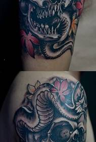 Big arm cobra skull European and American tattoo pictures