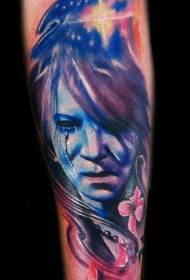 Стилът на илюстрацията на малкото оцветяване на ръката на странния модел на татуировка на портрет на момиче
