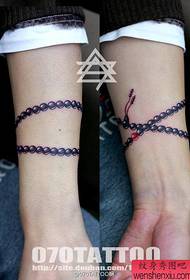 Anbefaler et armbånd tatoveringsmønster fra et tatoveringsshow