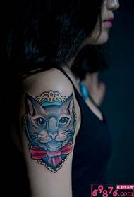 Imaxe fresca de tatuaxe avatar de gato creativo