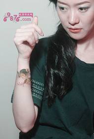 Schoonheid avatar pols persoonlijkheid tattoo foto