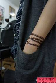 Vackert populärt pop armband tatuering mönster