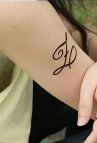 Beautiful girl's hand beautiful looking graphic tattoo picture
