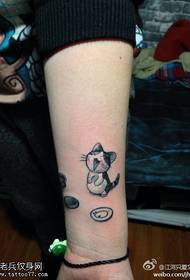 Wrist cartoon kitten tattoo pattern