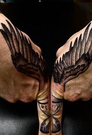 Personality hand beautiful wings tattoo pattern picture