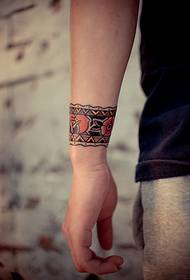 Small fresh lace wrist tattoo picture