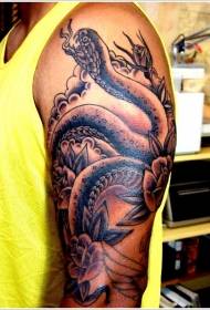 Arm beautiful snake with rose tattoo pattern