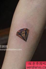 Patrón de tatuaje de diamante popular de brazo