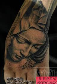 Ritratto di a manu di u mudellu di tatuatu di a Vergine