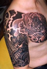 Zuri-beltza eta iraunkorra armadura tatuaje erdia