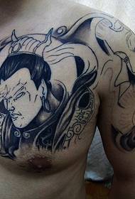 Foršs Erlanga dieva tetovējums pa pusei