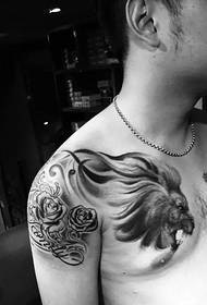 Satengah sirah singa tato gambar anu kuat domineering