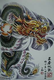 Dominantni uzorak tetovaže zmaja u duljini od pola duljine