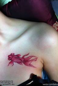 Červená malá zlatá rybka tetování vzor