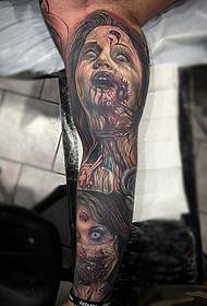 Cvjetni krah horor zombi sestra tetovaža uzorak