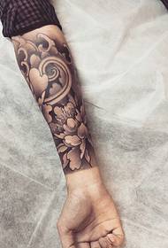 New fashion flower arm tattoo pattern worth sharing