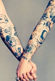 Tato tato pasangan tatu bunga sentiasa bersama-sama