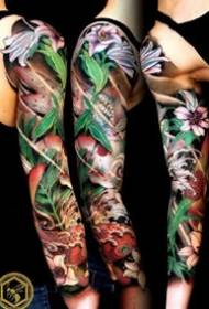欣賞27朵美麗的花臂和花腿紋身