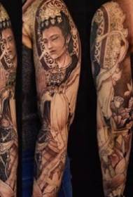 У кітайскім традыцыйным стылі малюнак татуіроўкі на кветцы на руках працуе 9 лістоў