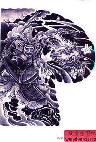 Japanese old traditional Japanese half warrior warrior dragon tattoo pattern