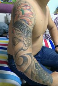 tattoo ແຂນດອກໄມ້ squid ຄົນອັບເດດ: