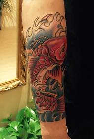 Модна тетоважа цвјетних руку од лотоса и лигњи