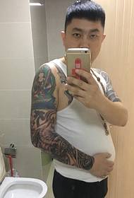 Love narcissistic men's arm totem tattoo pattern